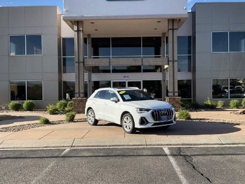 Used 2023 Audi Q3 2.0T Premium AWD/4WD image 1