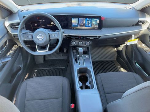 New 2026 Nissan Kicks S image 16