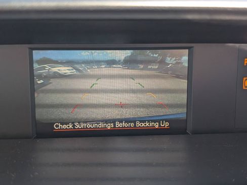Used 2015 Subaru Forester 2.5i Premium w/ All-Weather Package AWD/4WD image 23