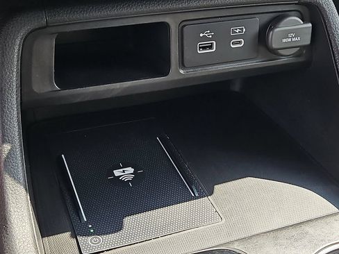 Used 2023 Honda Pilot Touring image 18