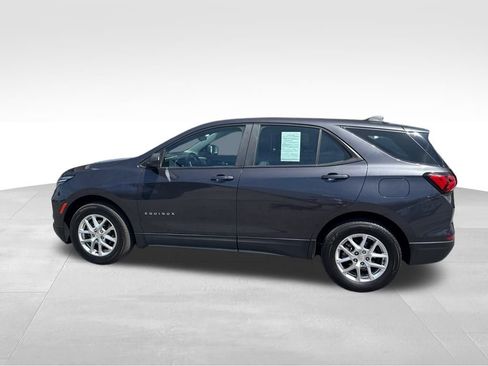 Used 2022 Chevrolet Equinox LS image 7