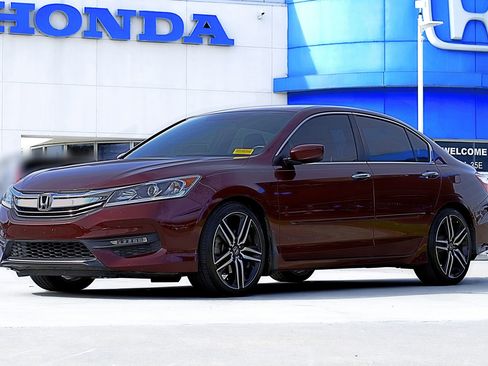 Used 2017 Honda Accord Sport image 1