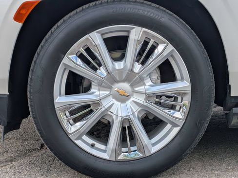 Used 2023 Chevrolet Tahoe High Country AWD/4WD image 10