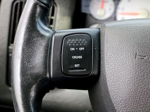 Used 2004 Dodge Ram 1500 Truck SLT w/ Sport Appearance Group AWD/4WD image 15