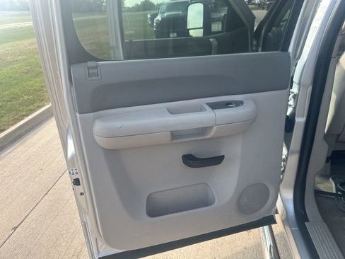 Used 2014 GMC Sierra 2500 SLE w/ SLE Preferred Package image 29