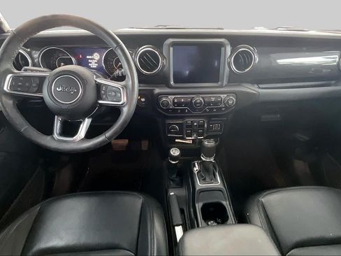 Used 2022 Jeep Wrangler Unlimited Sahara AWD/4WD image 15
