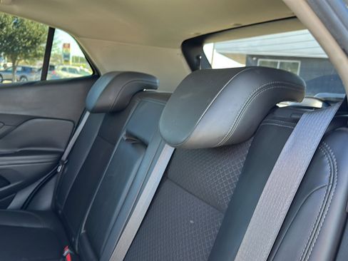 Used 2018 Buick Encore Preferred image 19