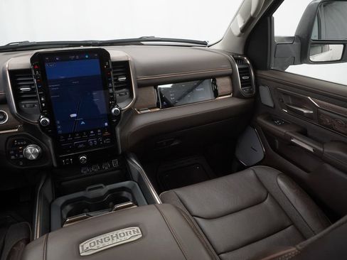 Used 2025 RAM 1500 Limited AWD/4WD image 31