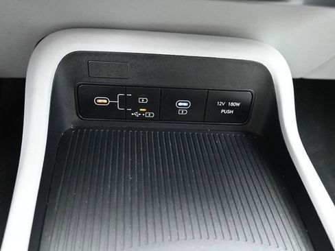 Used 2024 Hyundai Kona SEL FWD image 20