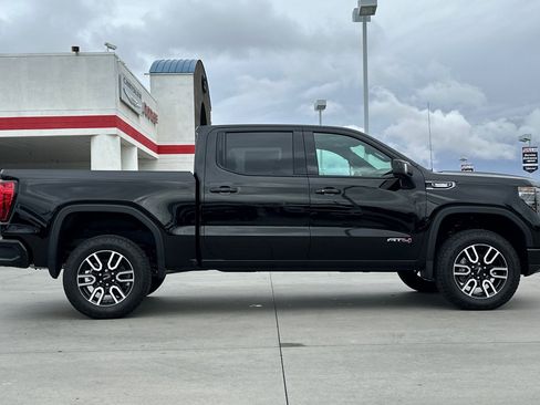 New 2026 GMC Sierra 1500 AT4 image 8