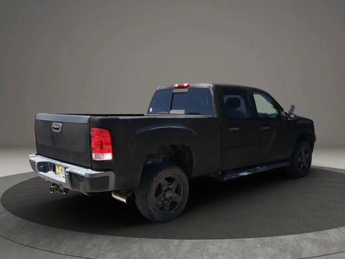 Used 2014 GMC Sierra 2500 Denali image 4