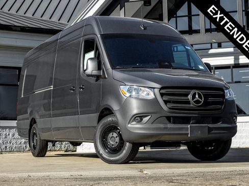 Used 2026 Mercedes-Benz Sprinter 2500 image 1