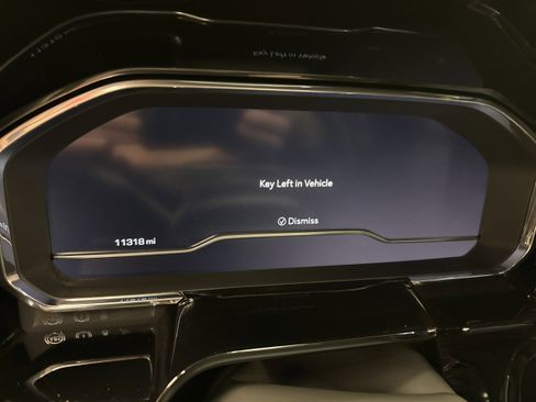 Used 2023 GMC Sierra 1500 SLT w/ SLT Premium Package image 7