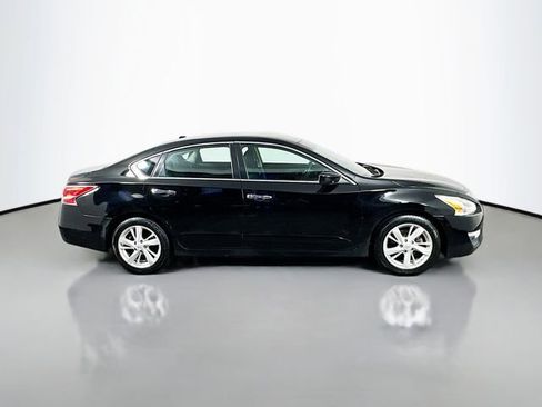Used 2014 Nissan Altima 2.5 SV FWD image 5