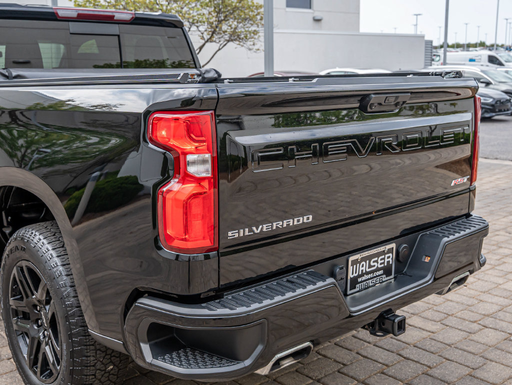 Used 2024 Chevrolet Silverado 1500 RST w/ Convenience Package II AWD/4WD image 18