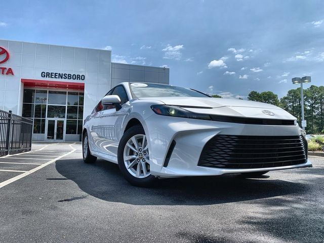 Used 2025 Toyota Camry LE FWD image 2