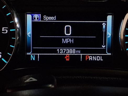 Used 2018 GMC Yukon SLT w/ Premium Edition AWD/4WD image 30
