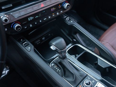 Used 2023 Kia Telluride SX Prestige image 18