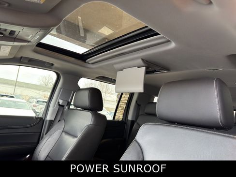 Used 2018 GMC Yukon XL SLT w/ Open Road Package image 14