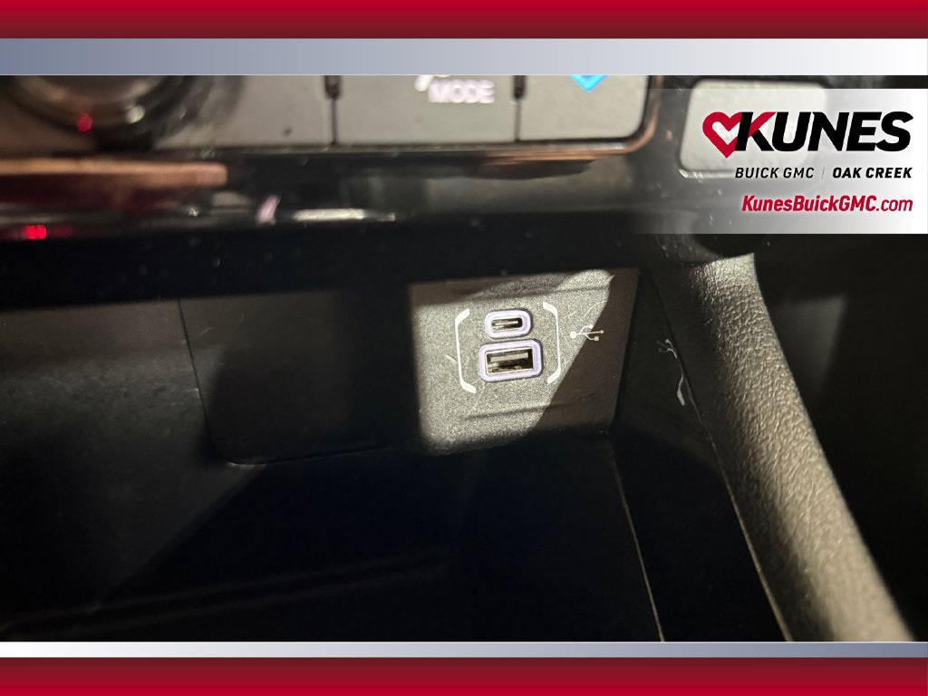 Used 2025 Jeep Compass Limited AWD/4WD image 32