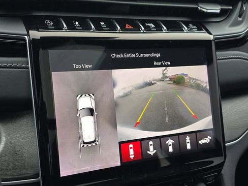 Used 2022 Jeep Grand Cherokee L Limited w/ Luxury Tech Group II image 20