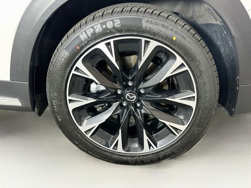 Used 2024 MAZDA CX-90 Plug-In Hybrid w/ Premium Plus AWD/4WD image 11