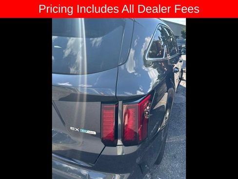 Used 2021 Kia Sorento EX FWD image 5