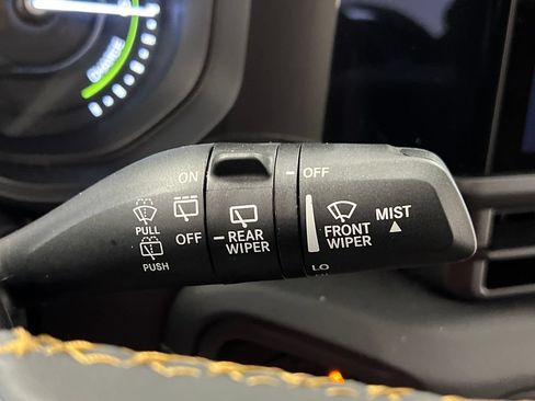 Used 2024 Jeep Wrangler Unlimited Sahara AWD/4WD image 42