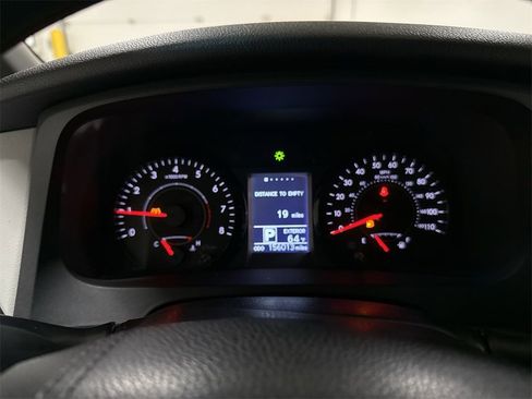 Used 2015 Toyota Sienna LE image 11