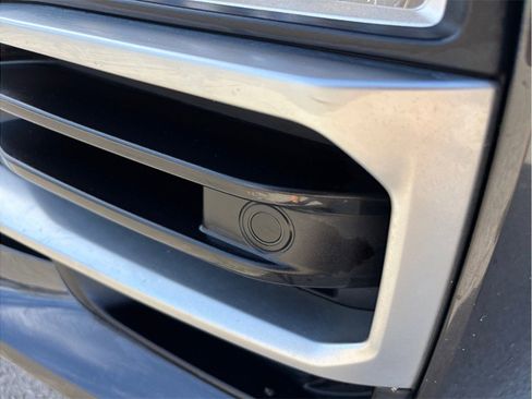 Used 2021 BMW X5 xDrive40i w/ Premium Package image 14