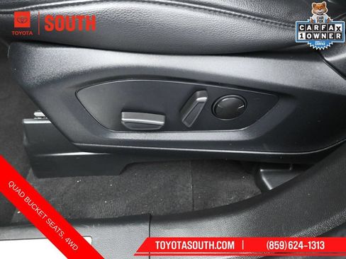 Used 2023 Ford Explorer Limited AWD/4WD image 24