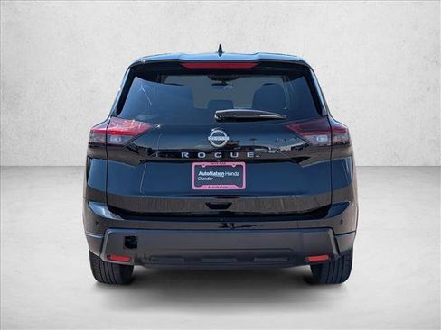 Used 2025 Nissan Rogue SV FWD image 8