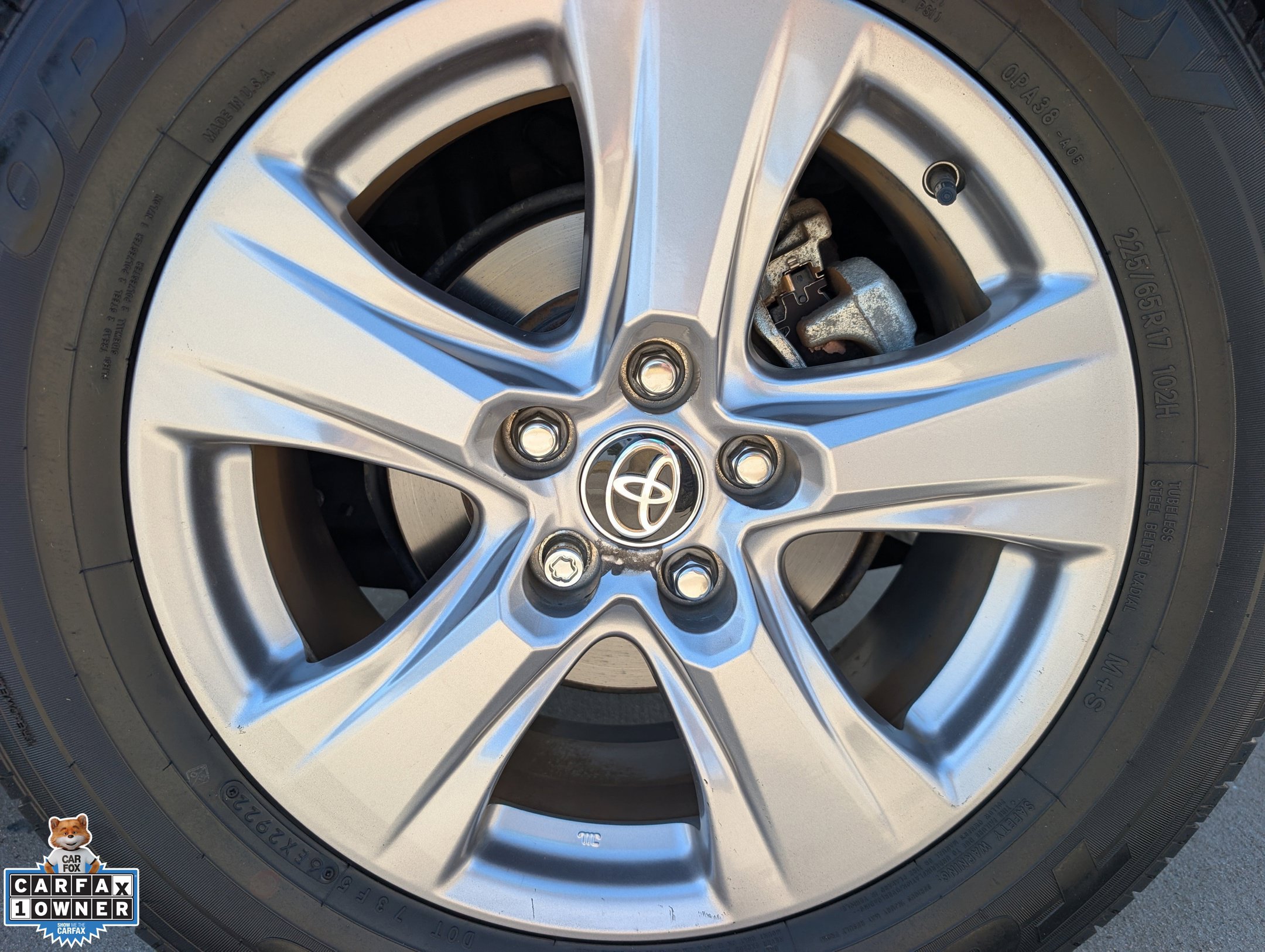 Used 2022 Toyota RAV4 XLE AWD/4WD image 11