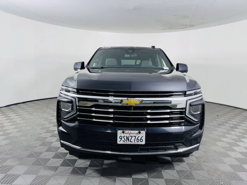 Used 2025 Chevrolet Tahoe LT AWD/4WD image 3