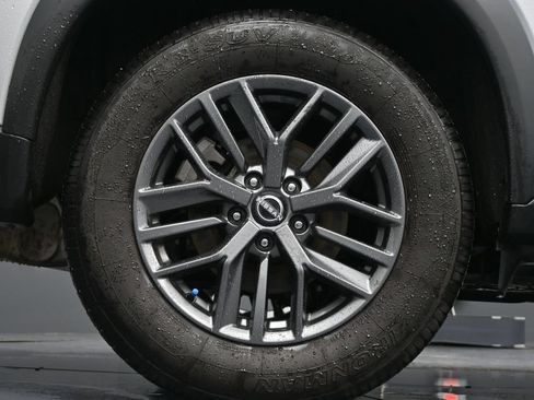 Certified 2024 Nissan Rogue S FWD image 9