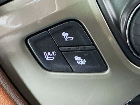 Used 2015 Chevrolet Silverado 3500 High Country image 16