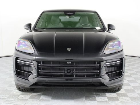 New 2026 Porsche Cayenne Turbo image 10