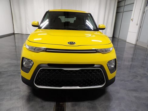 Used 2020 Kia Soul LX FWD image 2