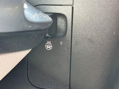 Certified 2021 Mercedes-Benz GLB 250 4MATIC image 22