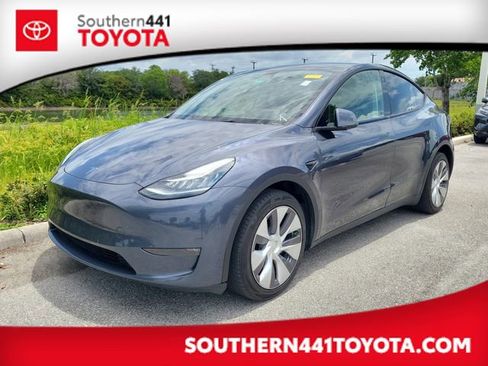 Used 2023 Tesla Model Y Long Range AWD/4WD image 1