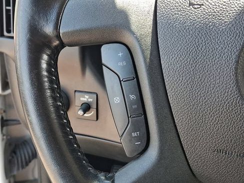 Used 2023 GMC Savana 2500 Extended w/ Driver Convenience Package RWD image 7