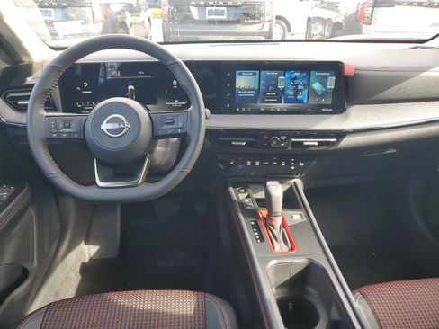 New 2026 Nissan Kicks SR image 14