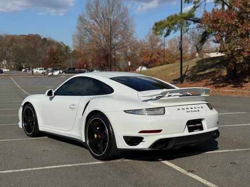 Used 2014 Porsche 911 Turbo S image 8