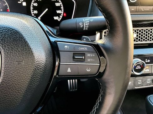 Used 2025 Honda Civic Sport image 13