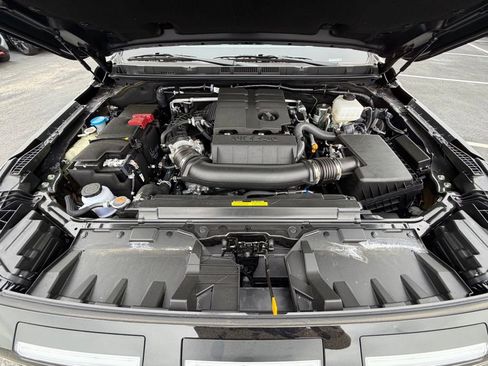 New 2026 Nissan Frontier SV AWD/4WD image 32