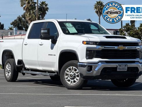 Used 2025 Chevrolet Silverado 2500 LT w/ Convenience Package AWD/4WD image 1