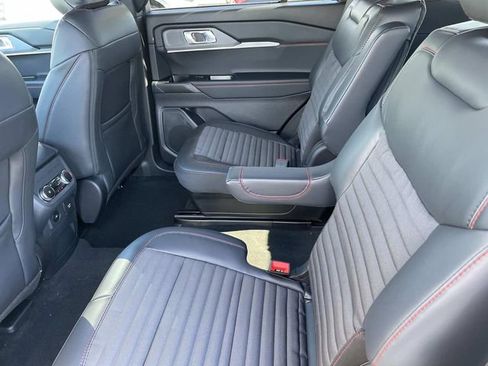 New 2026 Ford Explorer ST-Line w/ ST-Line Street Pack image 23