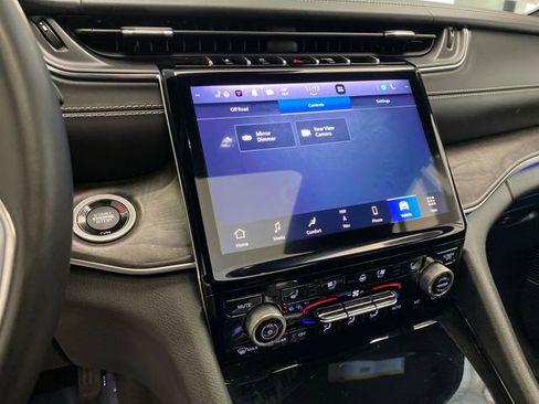 Used 2022 Jeep Grand Cherokee Overland image 23