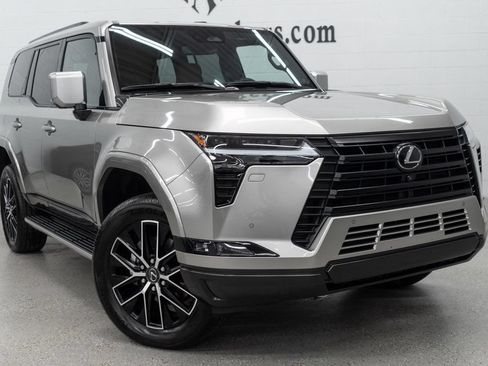 Used 2025 Lexus GX 550 w/ Cold Area Package AWD/4WD image 6