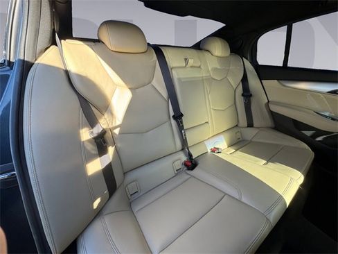 Used 2022 Cadillac CT5 Luxury w/ Cold Weather Package image 18